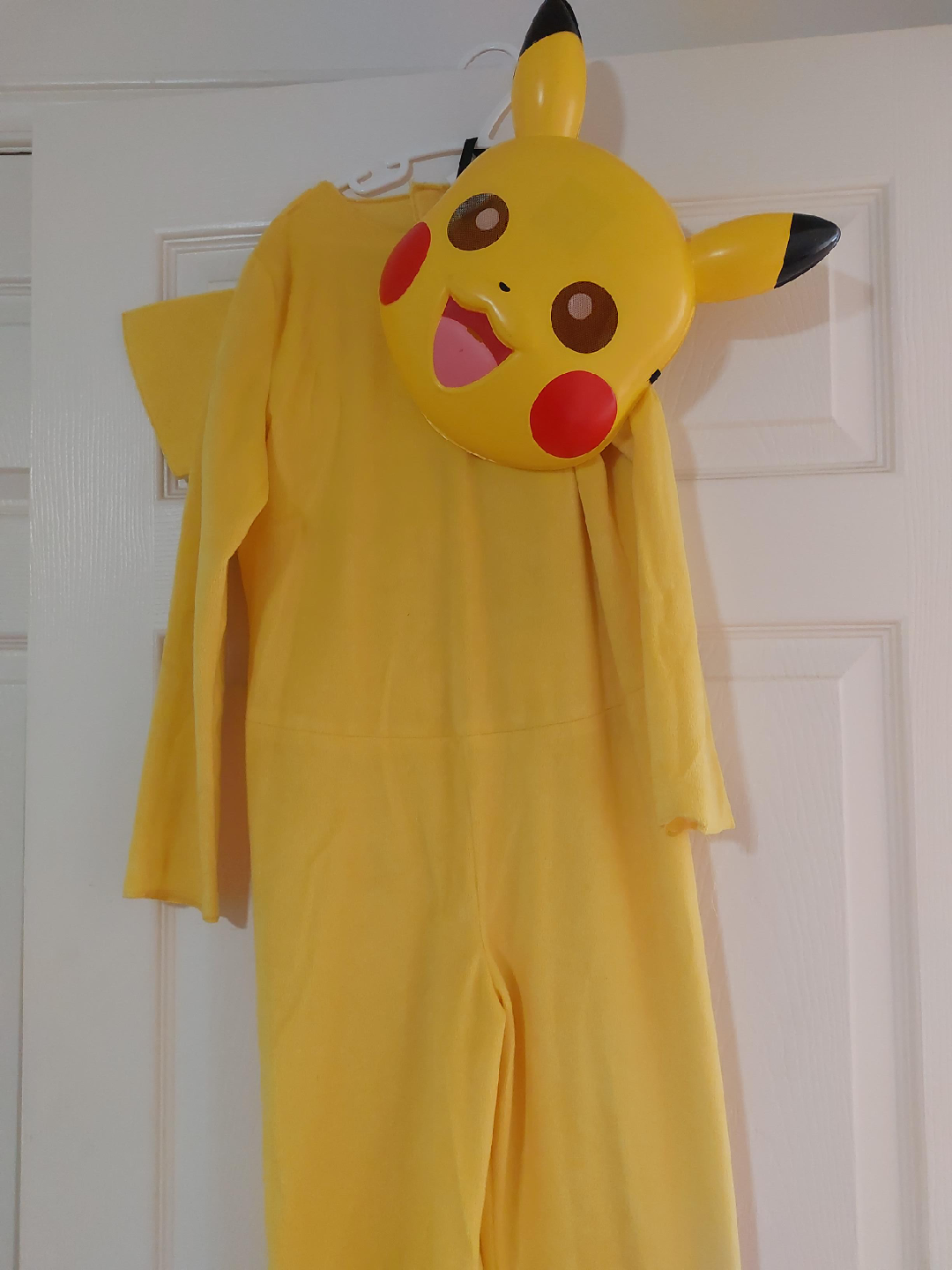 Pikachu Costume Size M(7-8) thumbnail