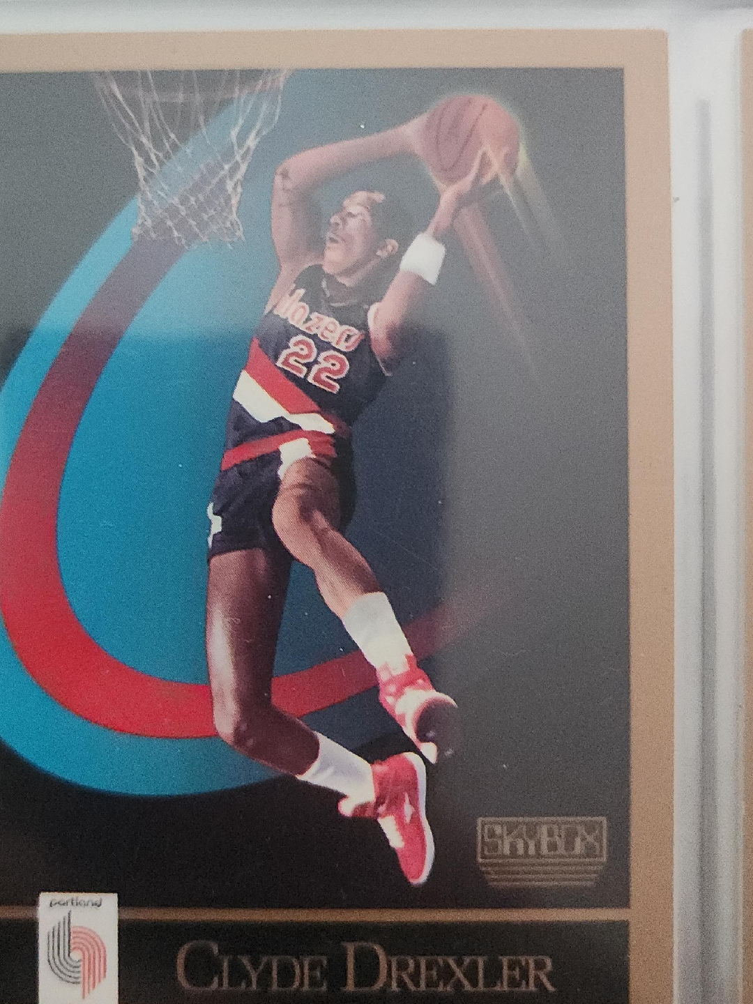 Clyde Drexler Skybox Basketball Card thumbnail