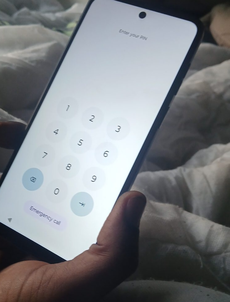 Motorola phone put ur pin thumbnail