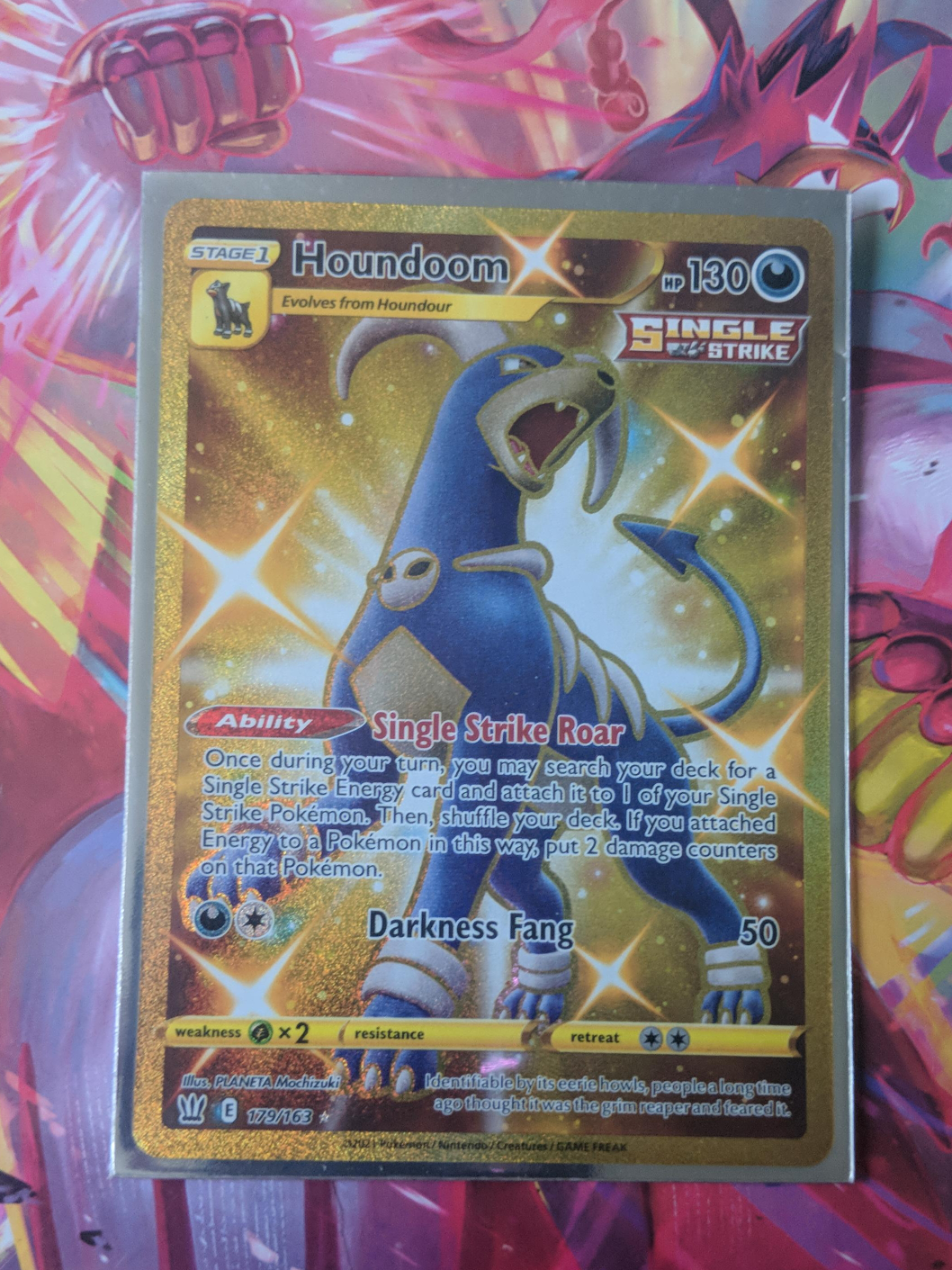 Houndoom Gold Secret Rare Pokemon Card