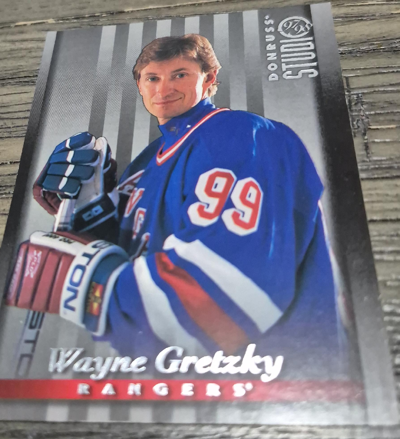 Wayne Gretzky Rangers Donruss Studio Hockey Card thumbnail