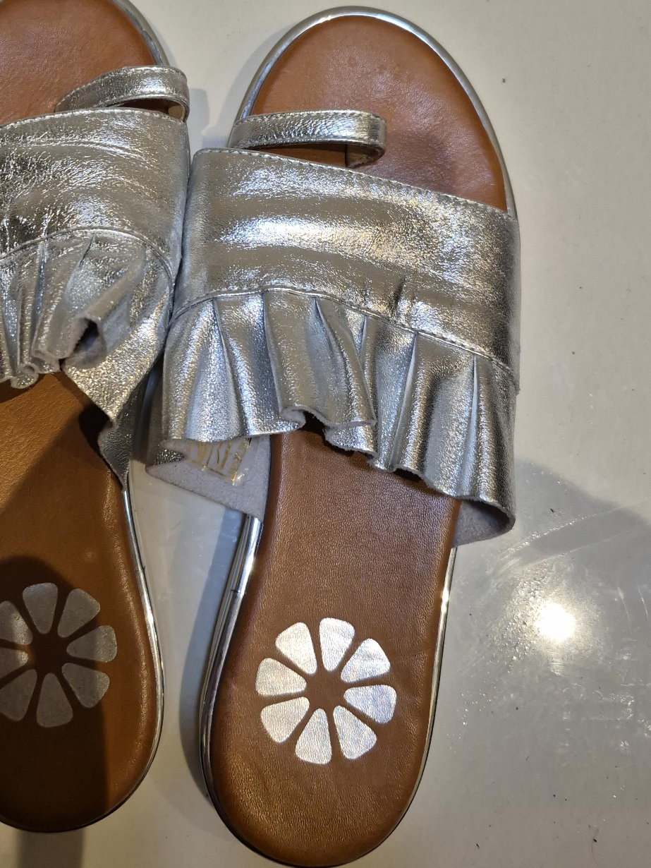 Poppy Barley Silver Ruffle Sandals - Size 8