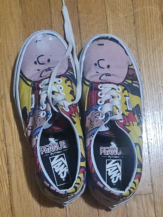 Vans X Era Peanuts Charlie Brown Snoopy Shoes  size M 6.5 W 8