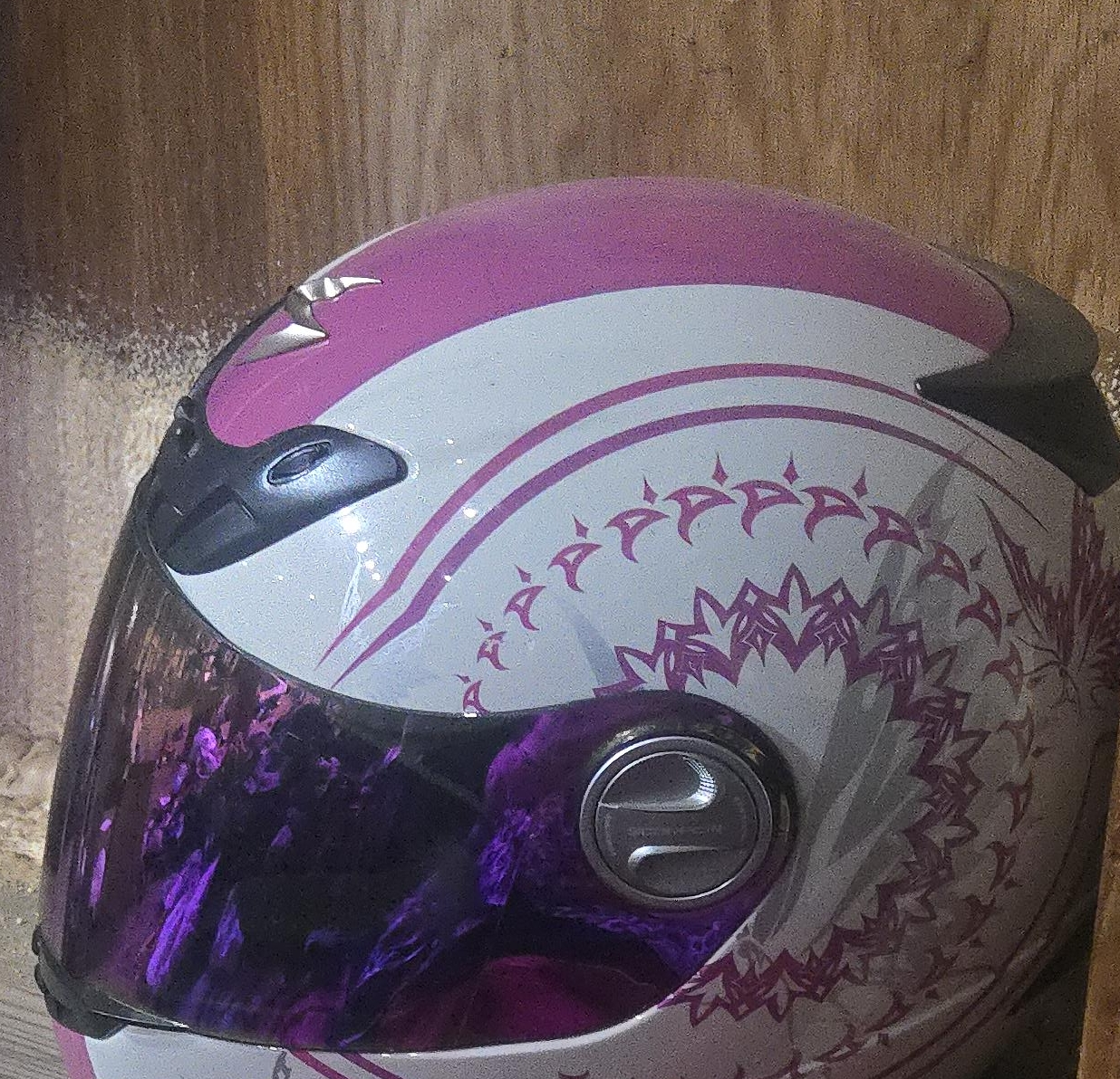 Seven motorcycle helmet thumbnail