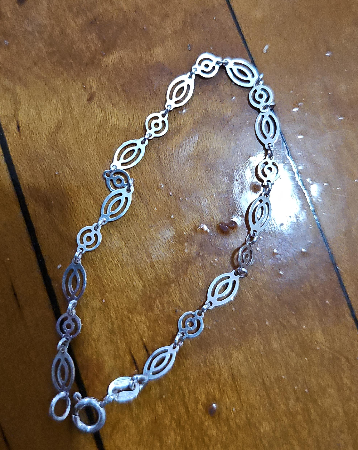 Silver Tone Bracelet thumbnail