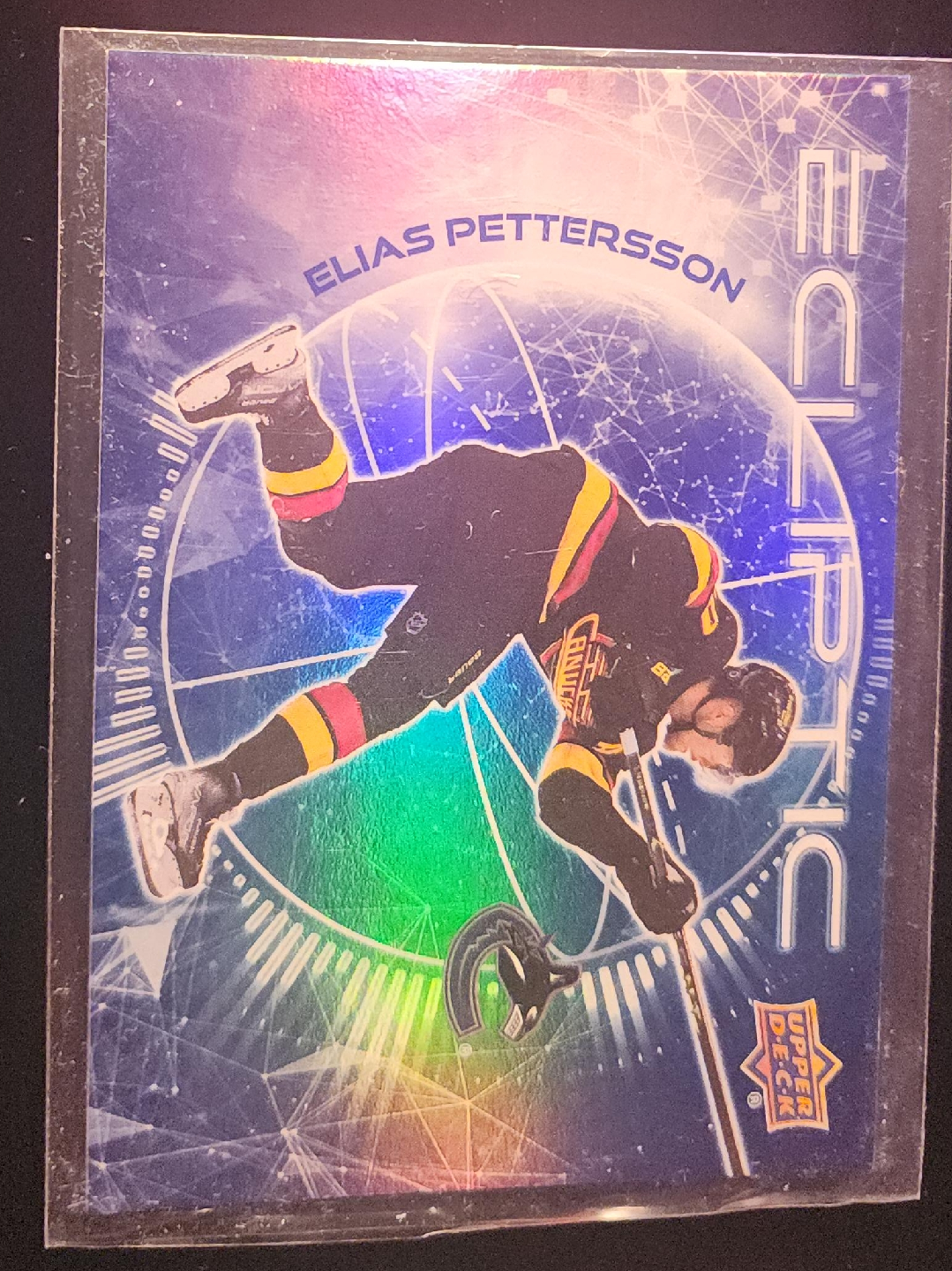 Elias Pettersson Upper Deck Hockey Card