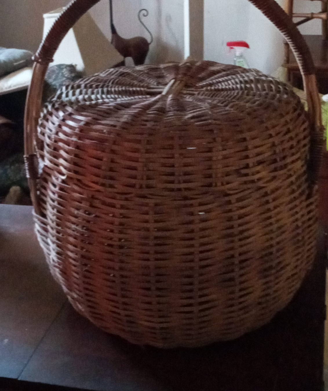 Wicker Basket with Handle thumbnail