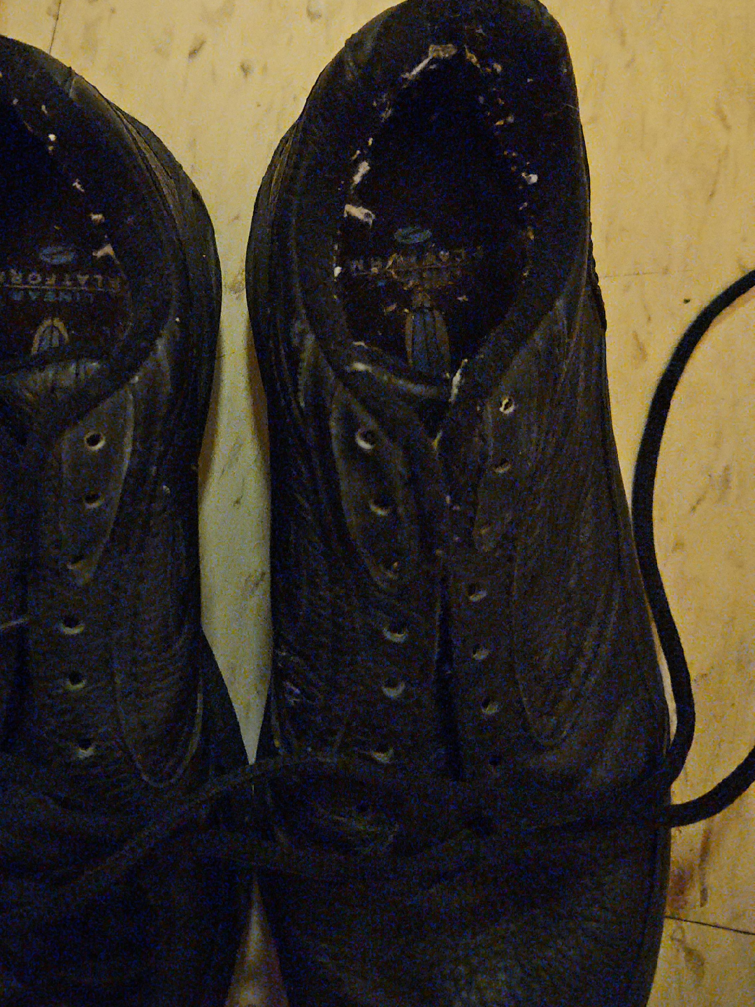 Brooks Black Leather Shoes US 8 Extra Wide (2E) thumbnail
