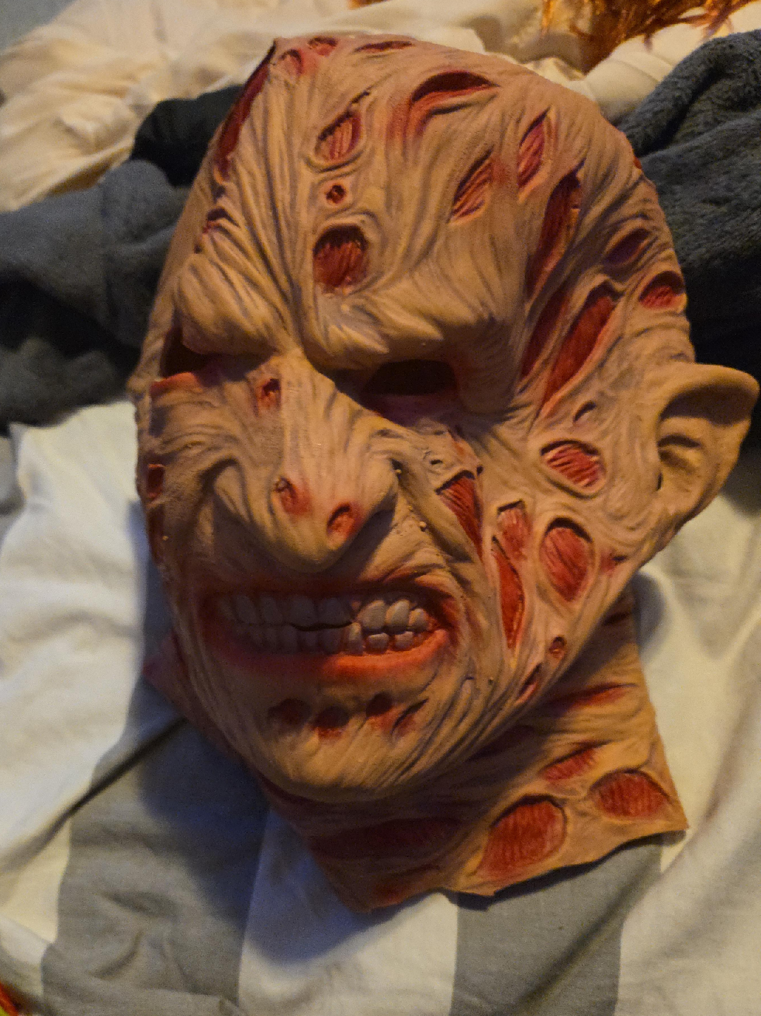 Freddy Krueger Mask thumbnail