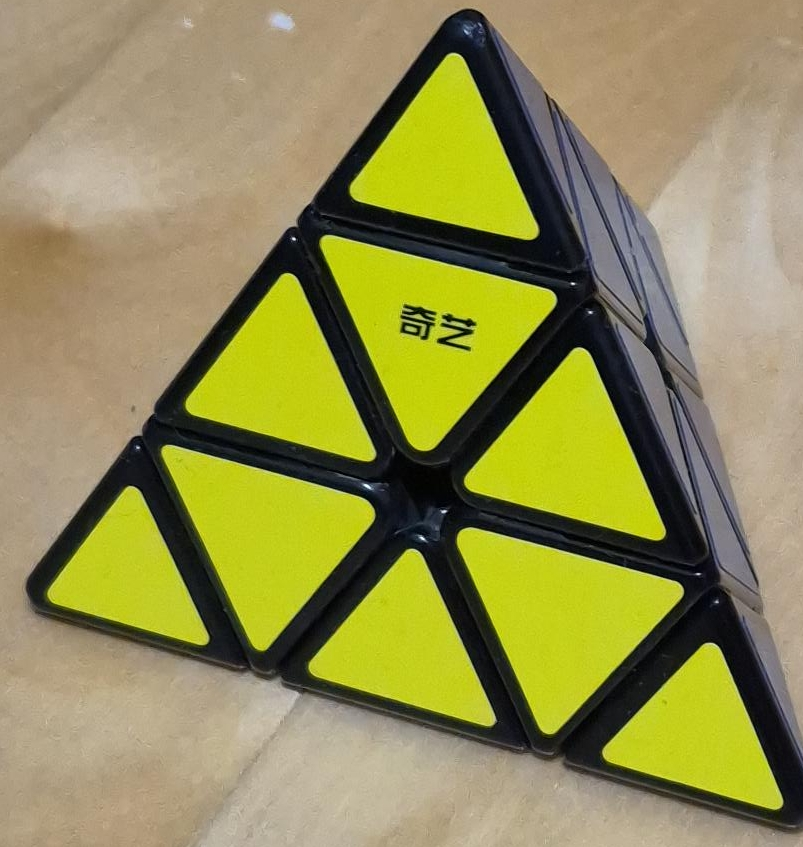 Qiyi Pyraminx Speed Cube Puzzle