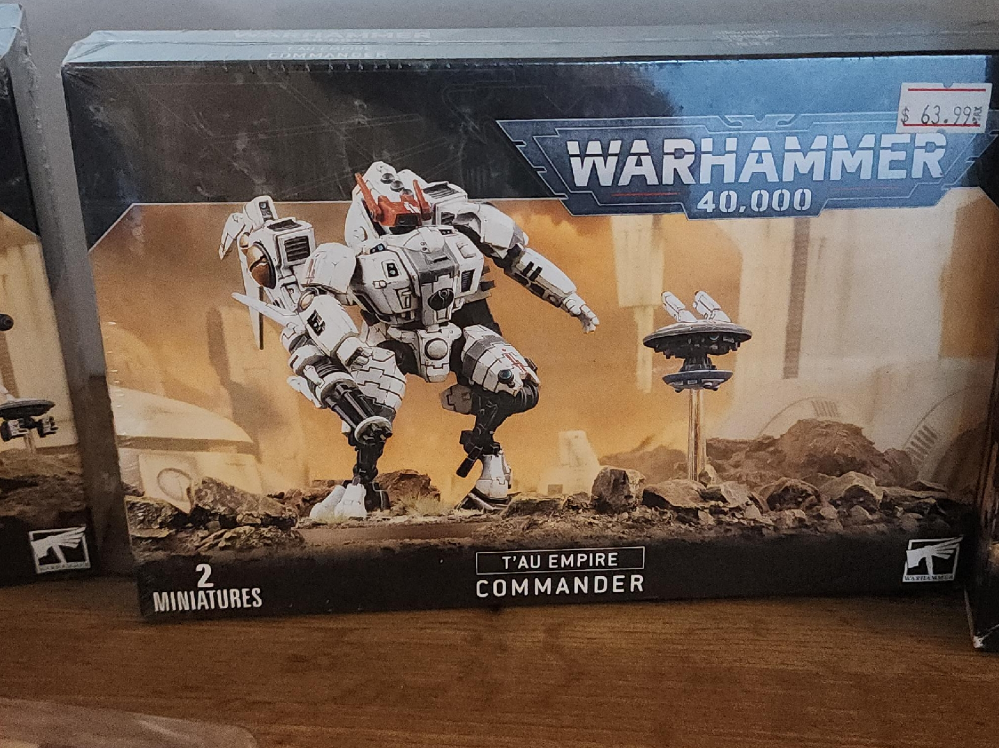 Warhammer 40,000 T'au Empire Commander Miniature thumbnail