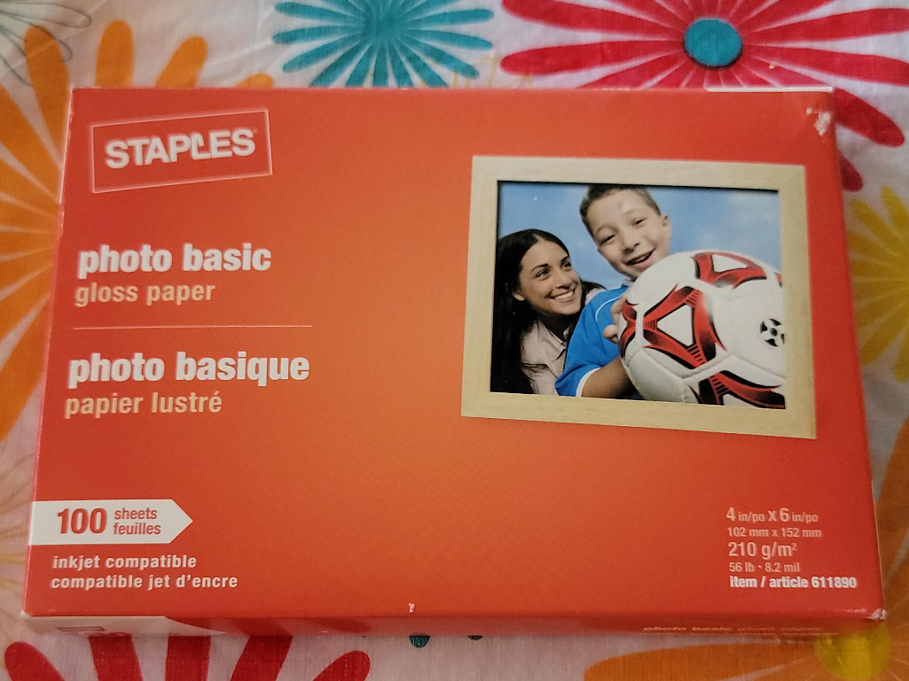 Staples Photo Basic Gloss Paper thumbnail