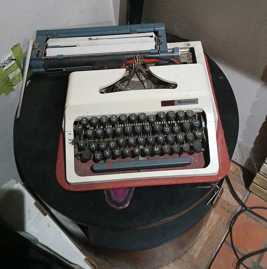 Vintage Optima Typewriter