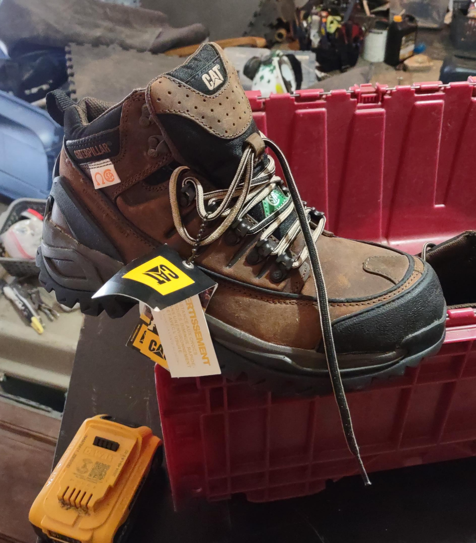 CAT Caterpillar Brown Leather Work Boots thumbnail