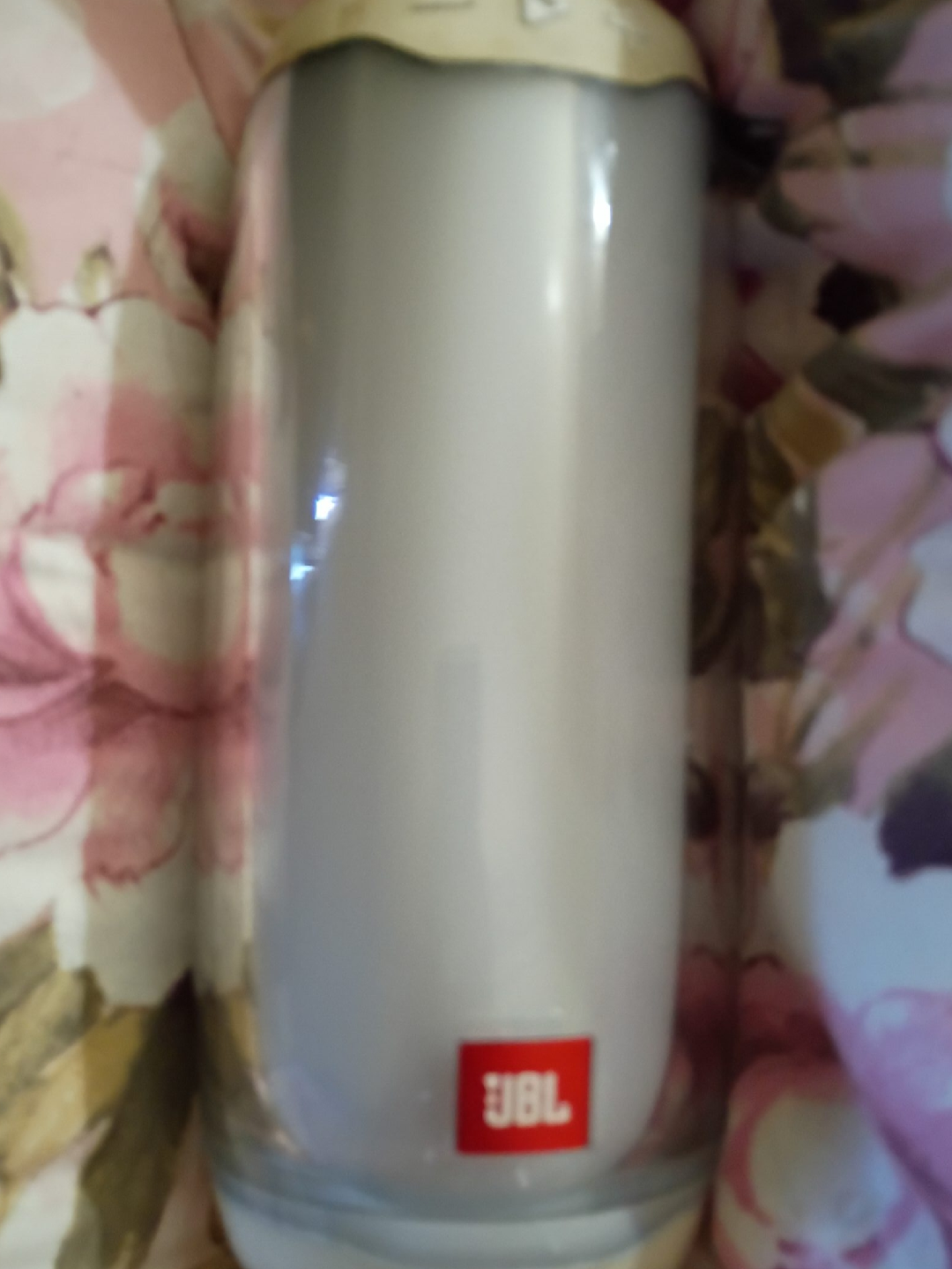 JBL Portable Bluetooth Speaker thumbnail