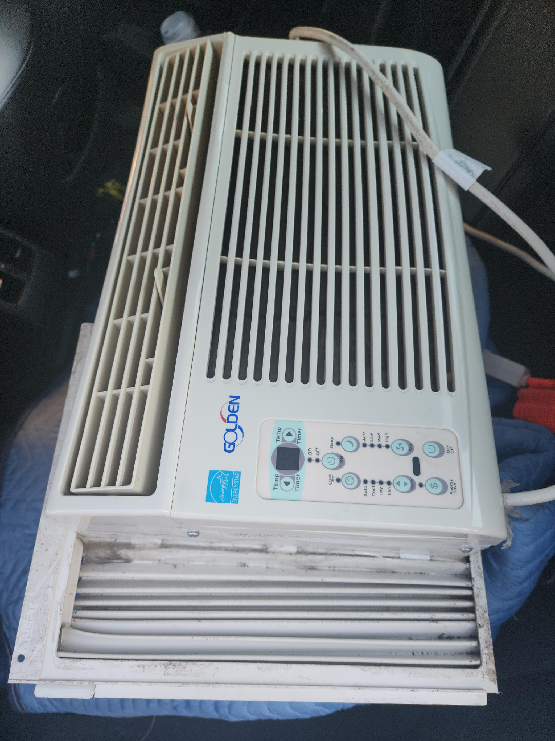 Golden Window Air Conditioner thumbnail