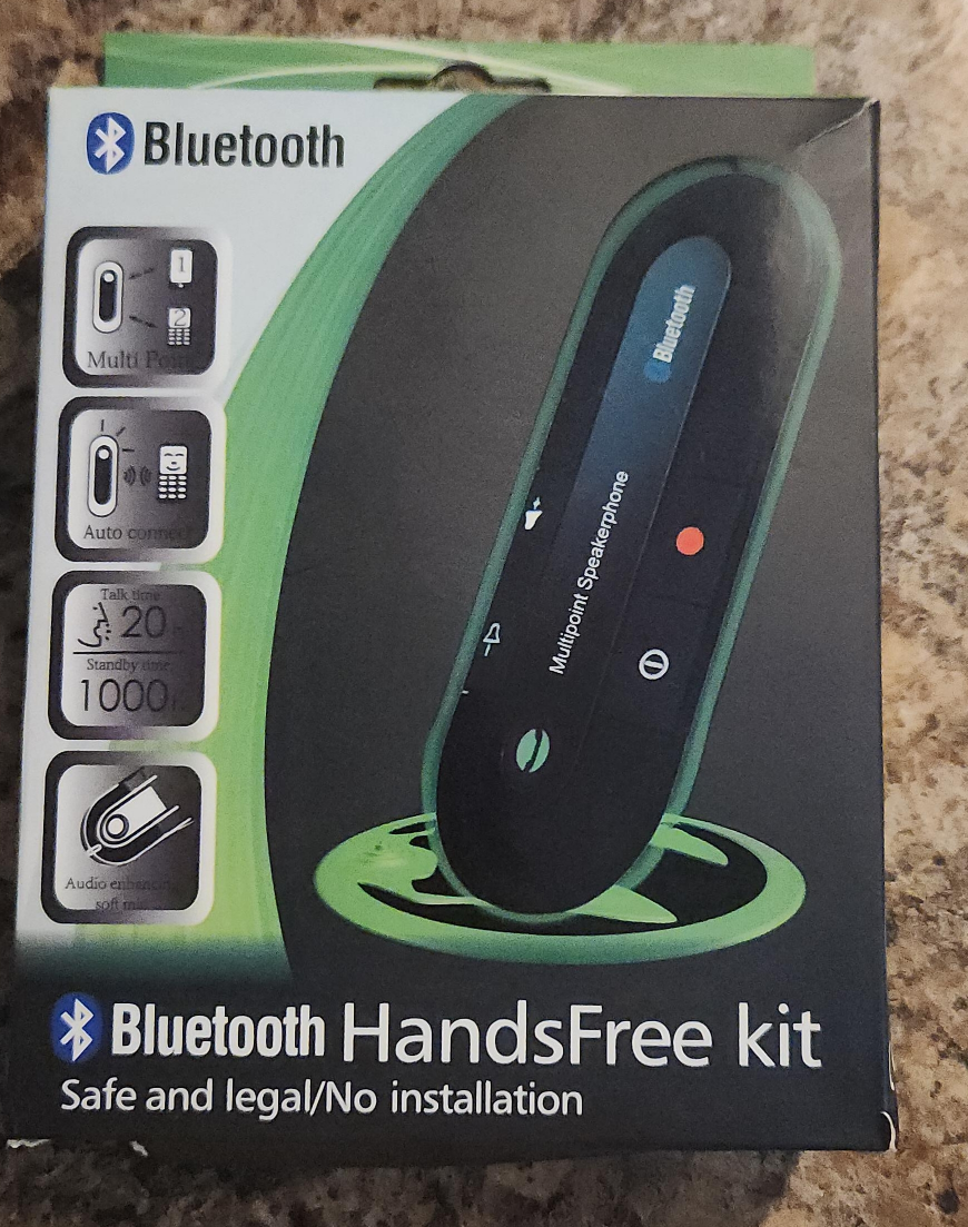 Bluetooth HandsFree Car Kit - New in Box thumbnail