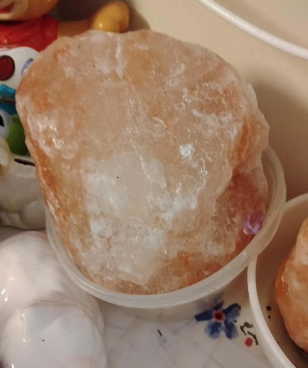 Himalayan Salt Lamp image indicator(1)