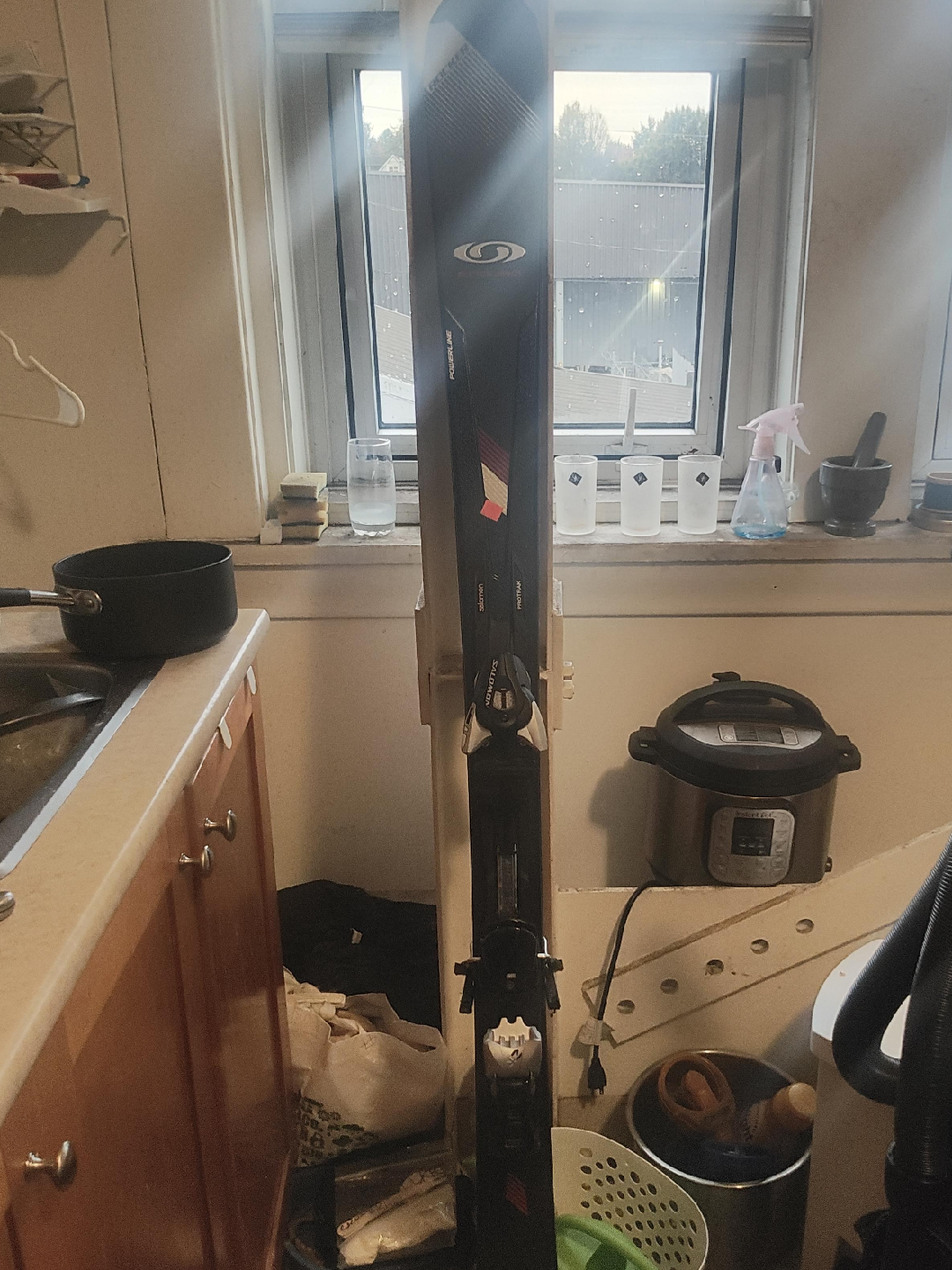Salomon Powerline Skis