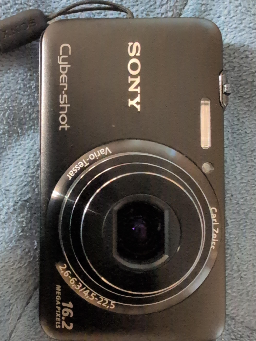 Sony Cyber-shot 16.2 MP Digital Camera thumbnail