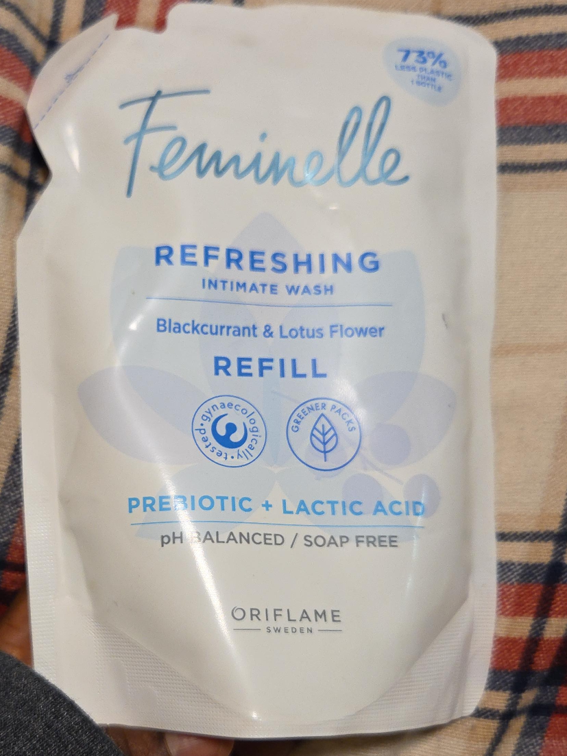 Feminelle Refreshing Intimate Wash Refill thumbnail