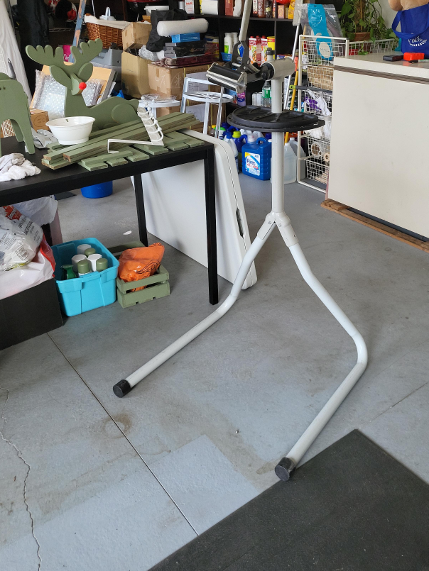 Adjustable Bike Repair Stand