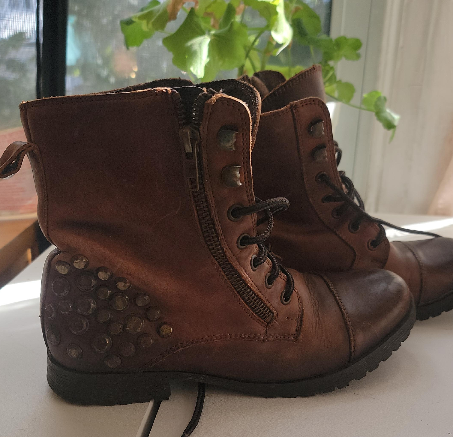 Brown Leather Ankle Boots in Queens, NY