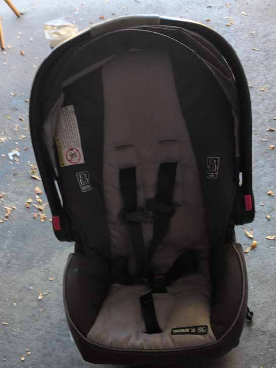 Graco SnugRide 35 Infant Car Seat thumbnail