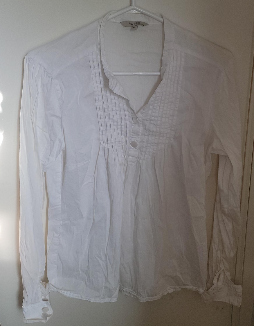 RW&CO White Blouse - Size M thumbnail