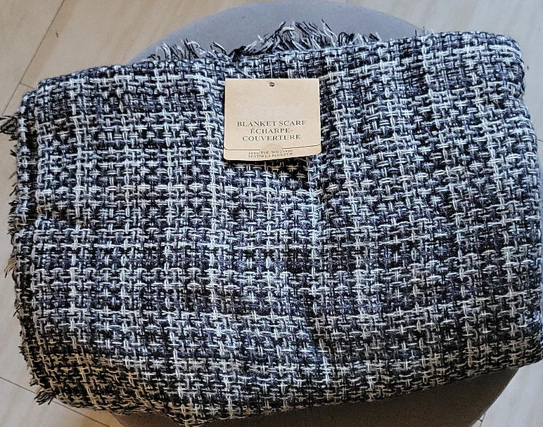 Blanket Scarf - Écharpe-Couverture thumbnail