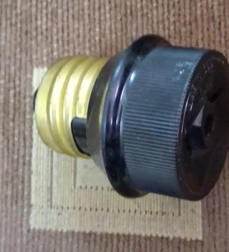 Light Bulb Socket Adapter thumbnail