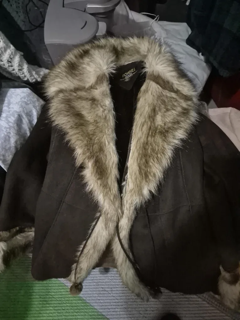 Novelti Brown Faux Fur Trimmed Jacket