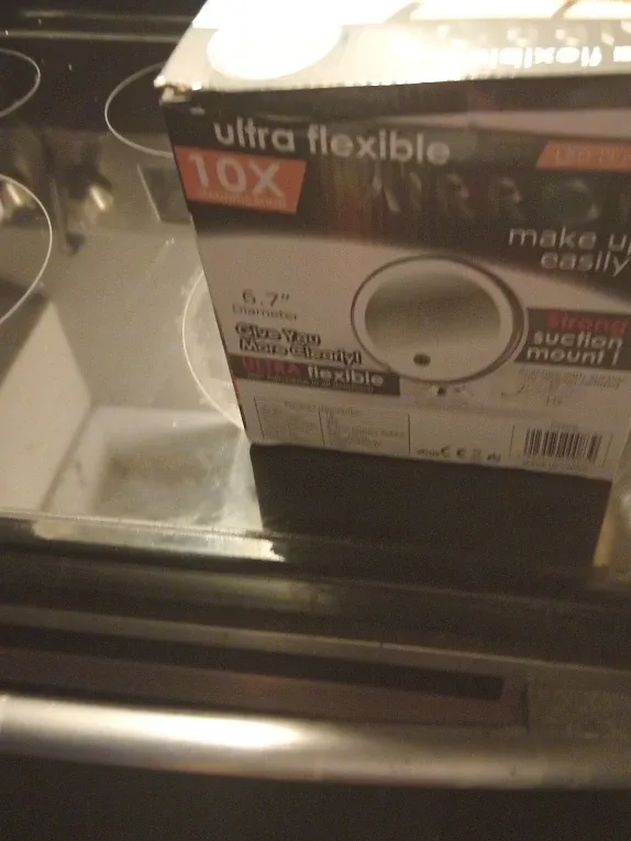 Ultra Flexible 10X Magnifying Mirror - 6.7" Diameter