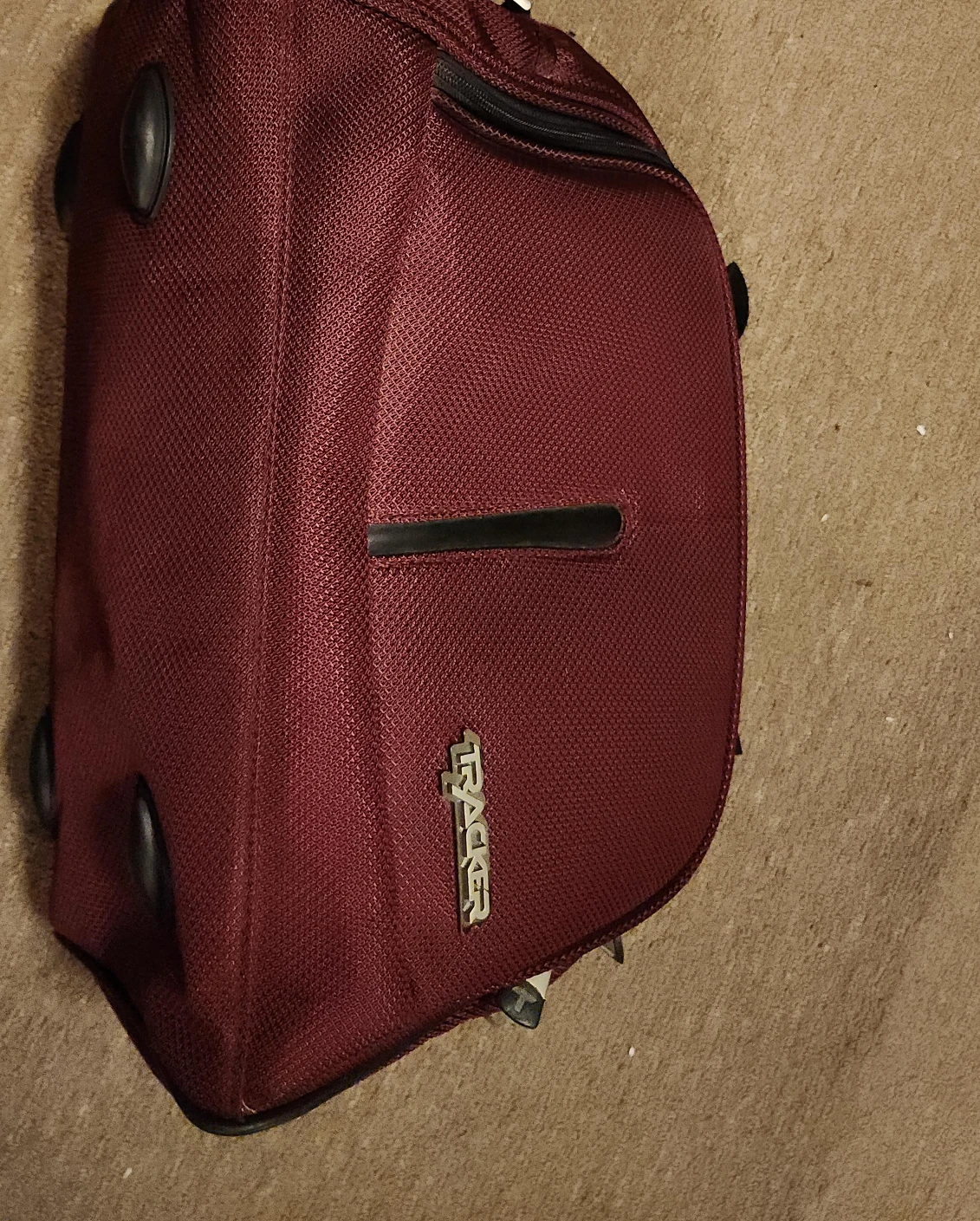 Tracker Carry-on Luggage - Burgundy image indicator(2)