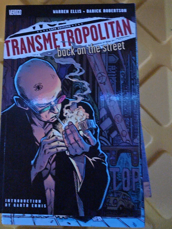 Transmetropolitan Back on the Street by Warren Ellis thumbnail