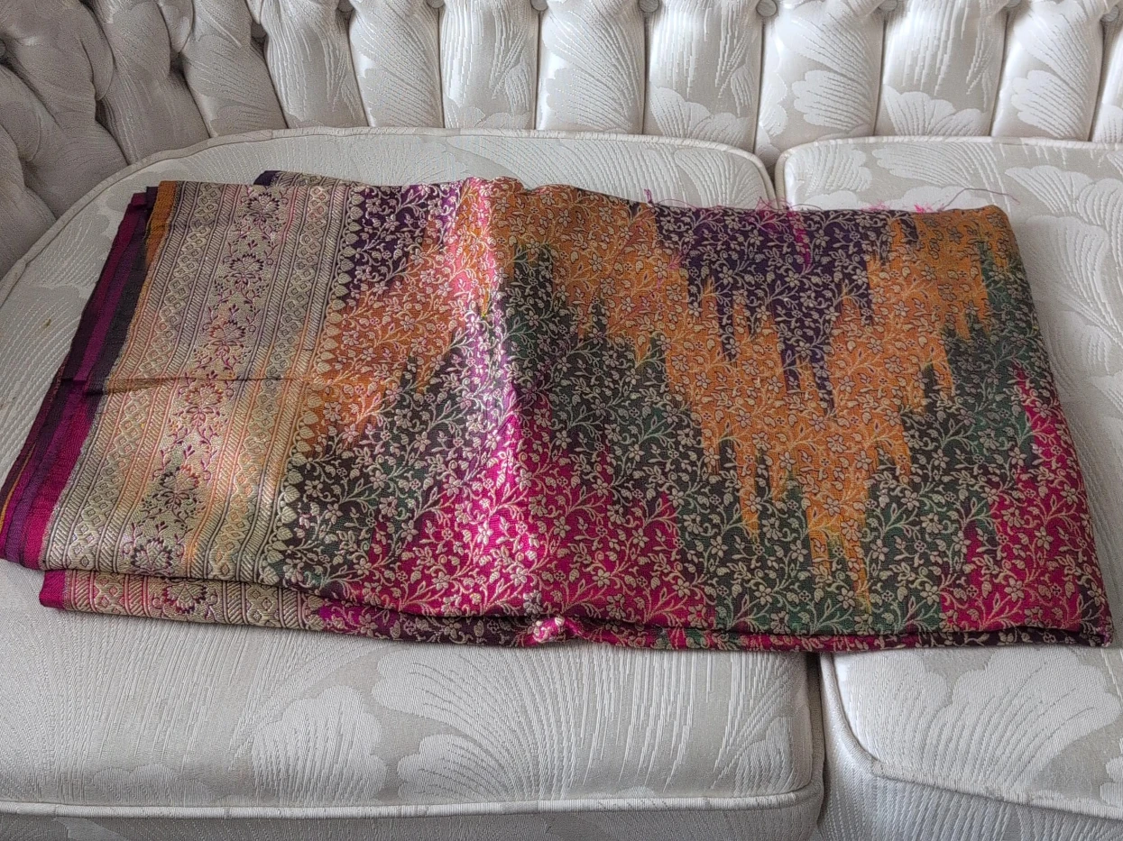 Floral Patterned Silk Saree