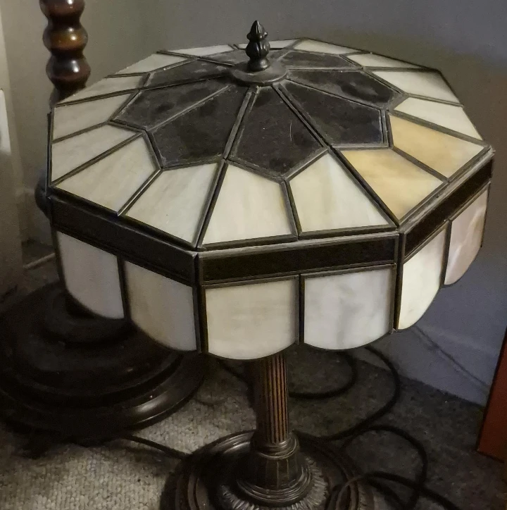 Vintage Stained Glass Accent Lamp