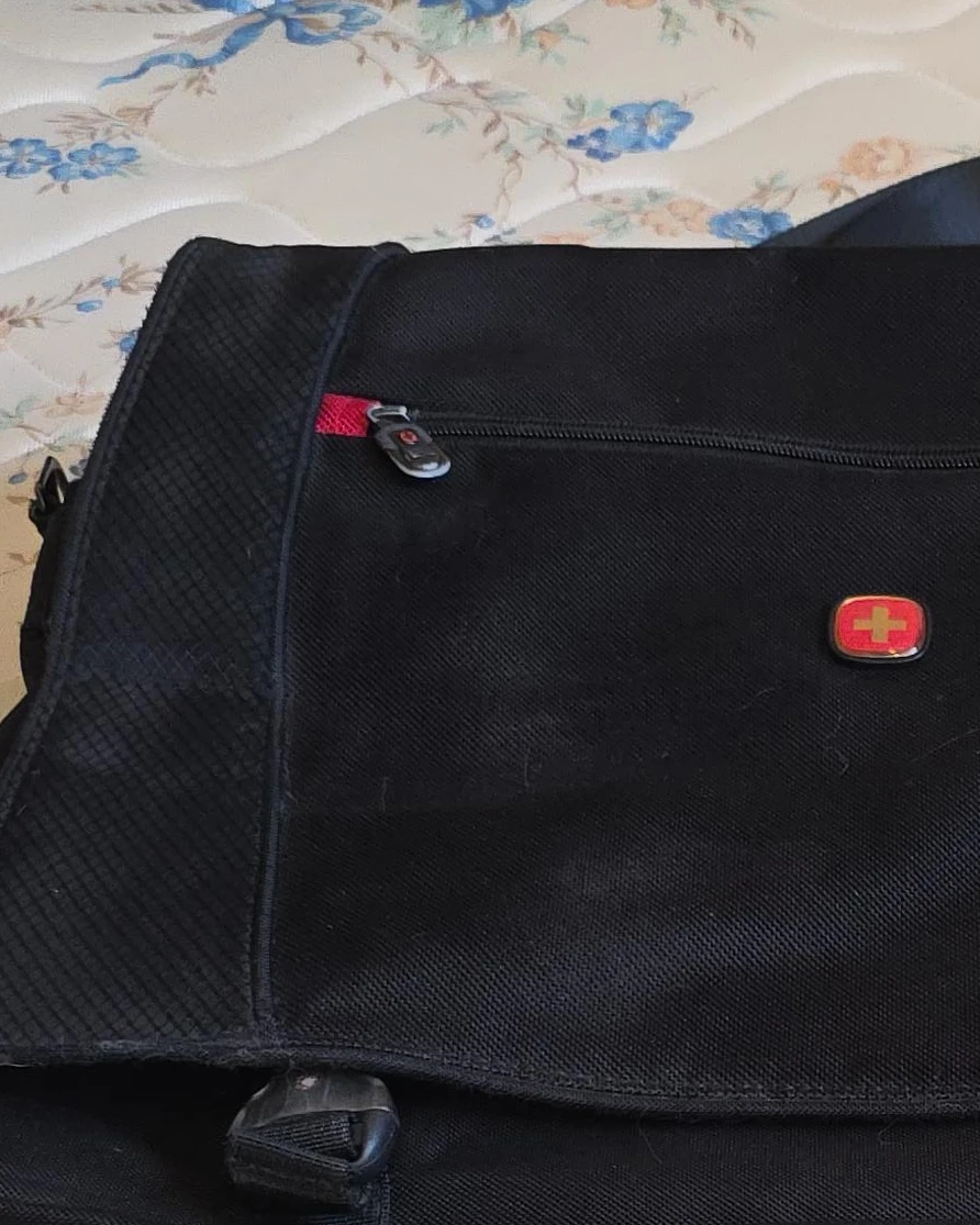 Swiss Army Black Messenger Bag 🏆 - photo 2