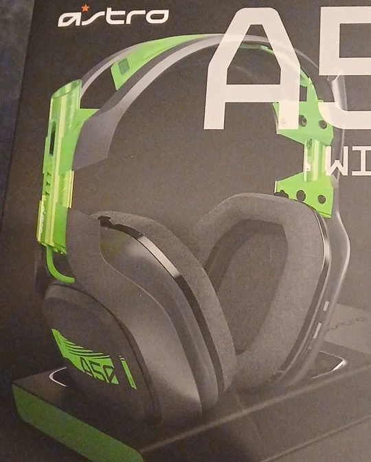 Astro A50 Wireless Gaming Headset - Green/Black thumbnail