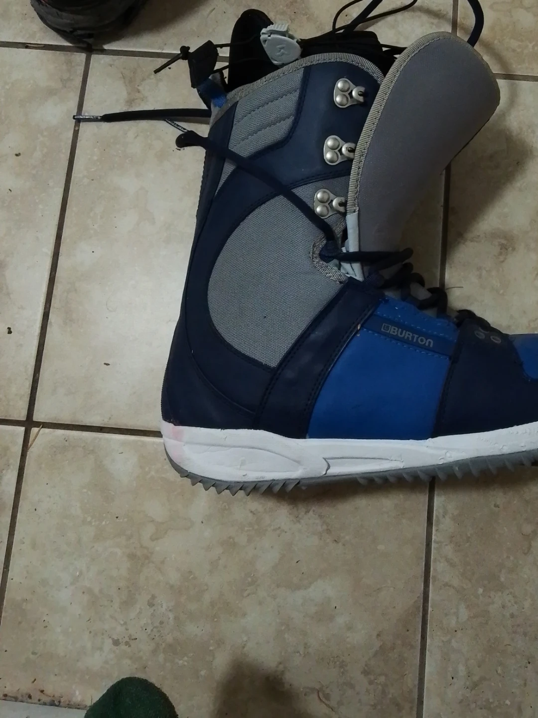 Burton Snowboard Boots size 12 canadian image indicator(4)