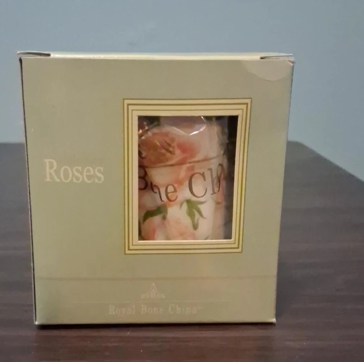 Royal Bone China Roses Mug - New in Box! thumbnail