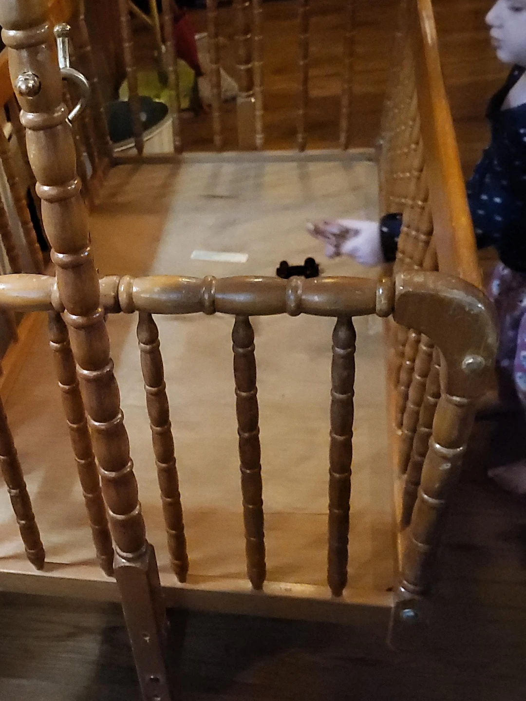 Benjamin Strollers Co. Ltd. Bassinet - Model No8 06