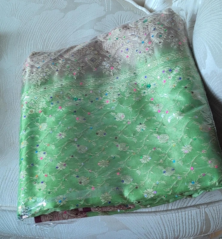 Green & Gold Decorative Fabric image indicator(1)