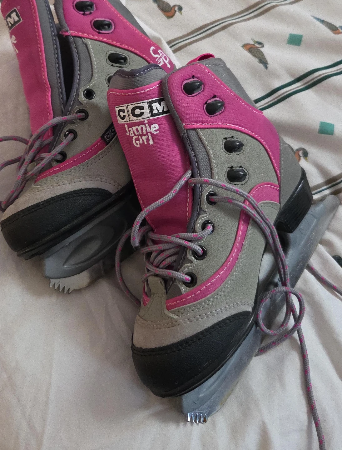 CCM Jamie Girl Ice Skates - Pink & Grey