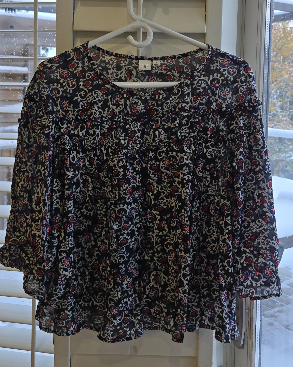 GAP Floral Print Blouse - Size S image indicator(1)