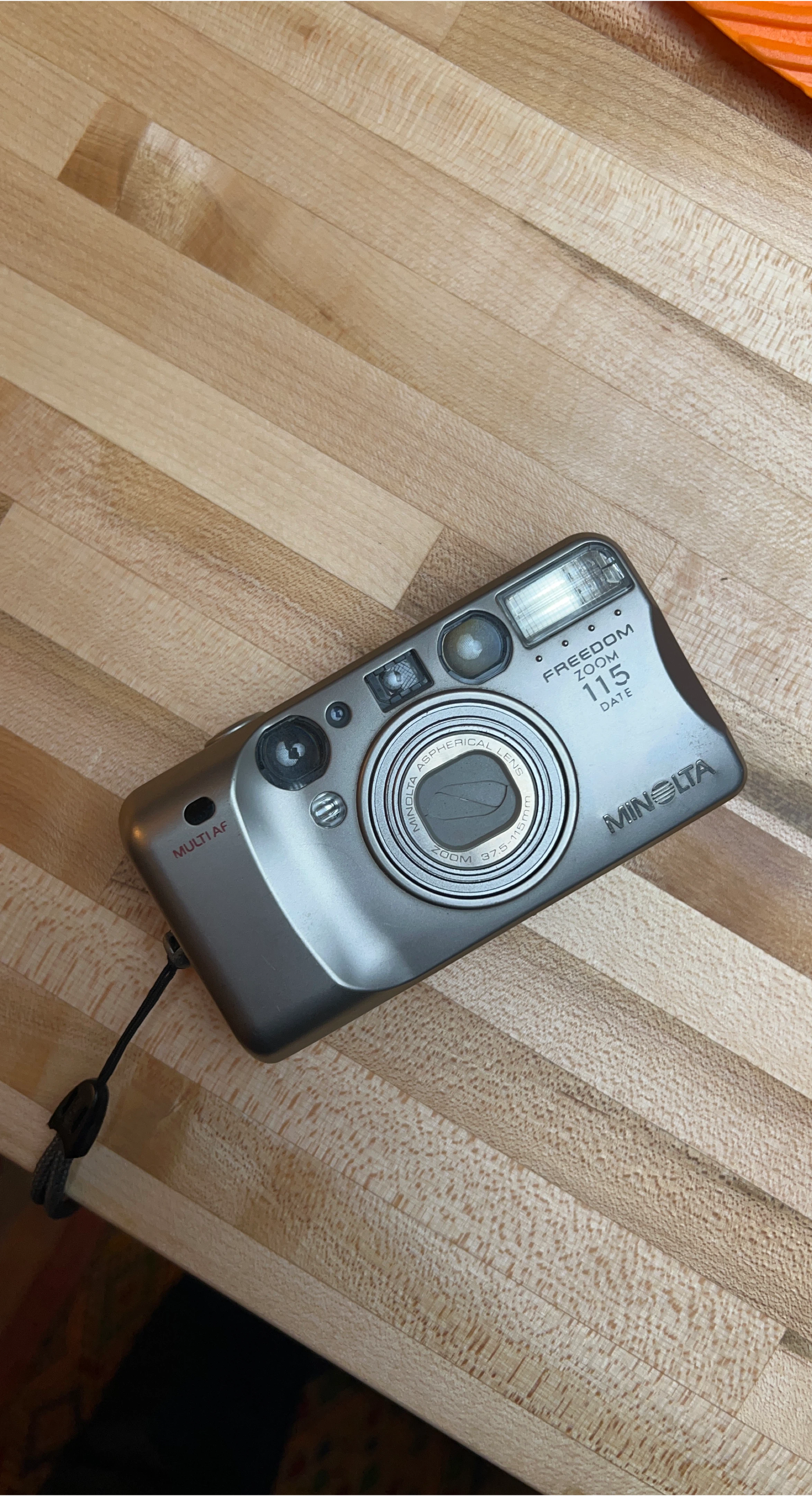 Minolta Freedom Zoom 115 Date Camera thumbnail