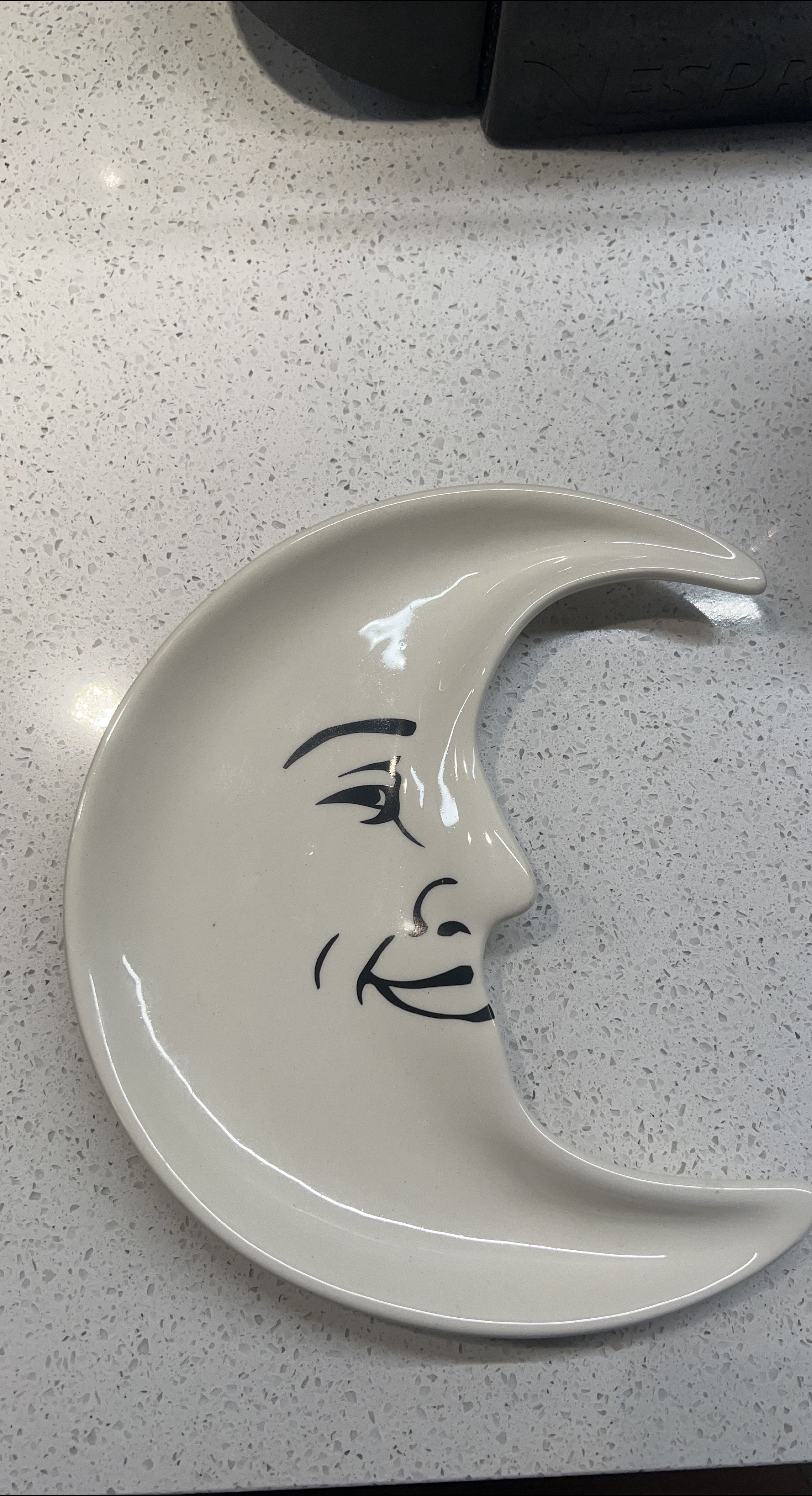 Pierrot Plate Moon White thumbnail