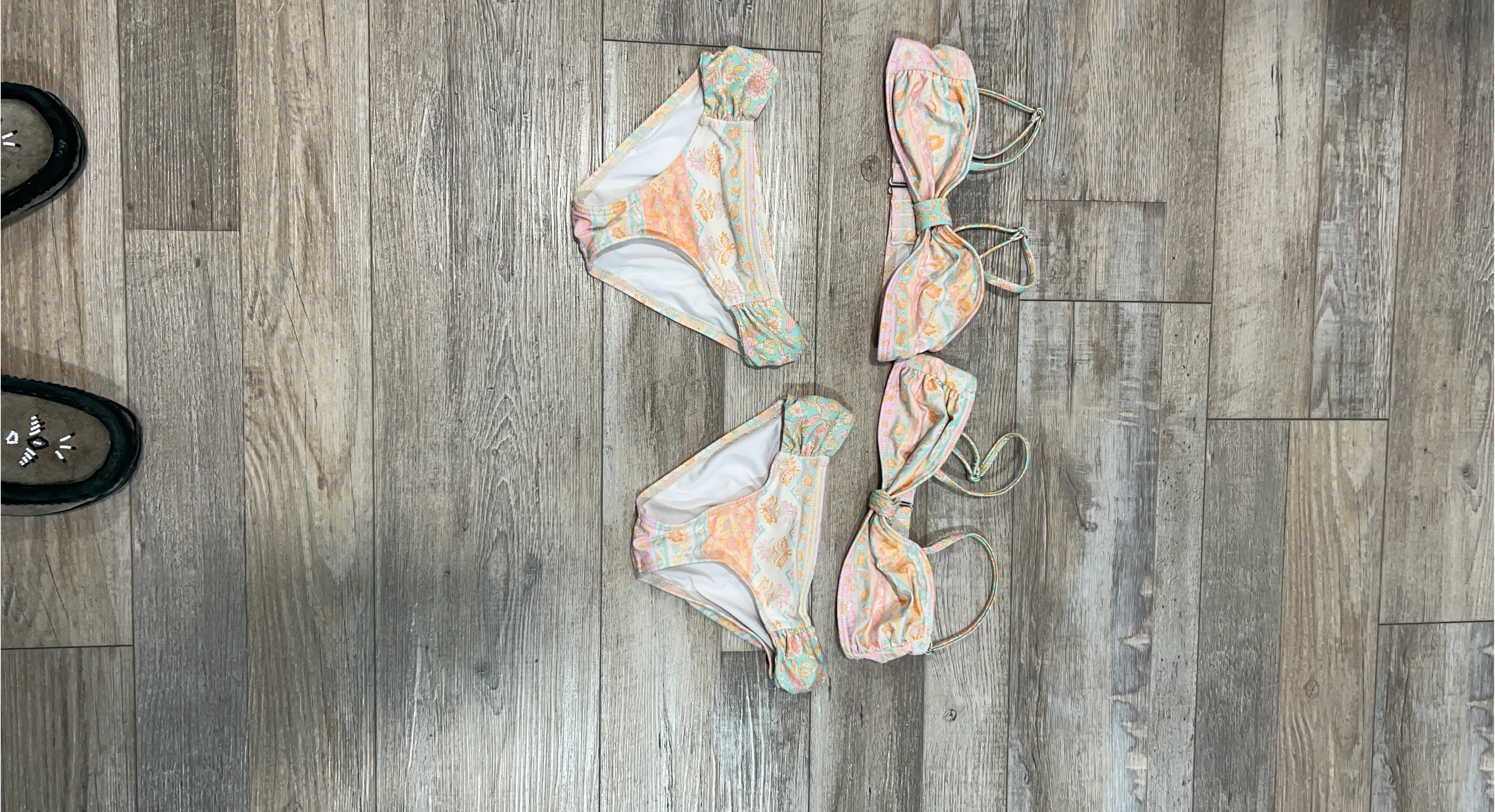 Victoria's Secret Floral Bikini Set image indicator(1)