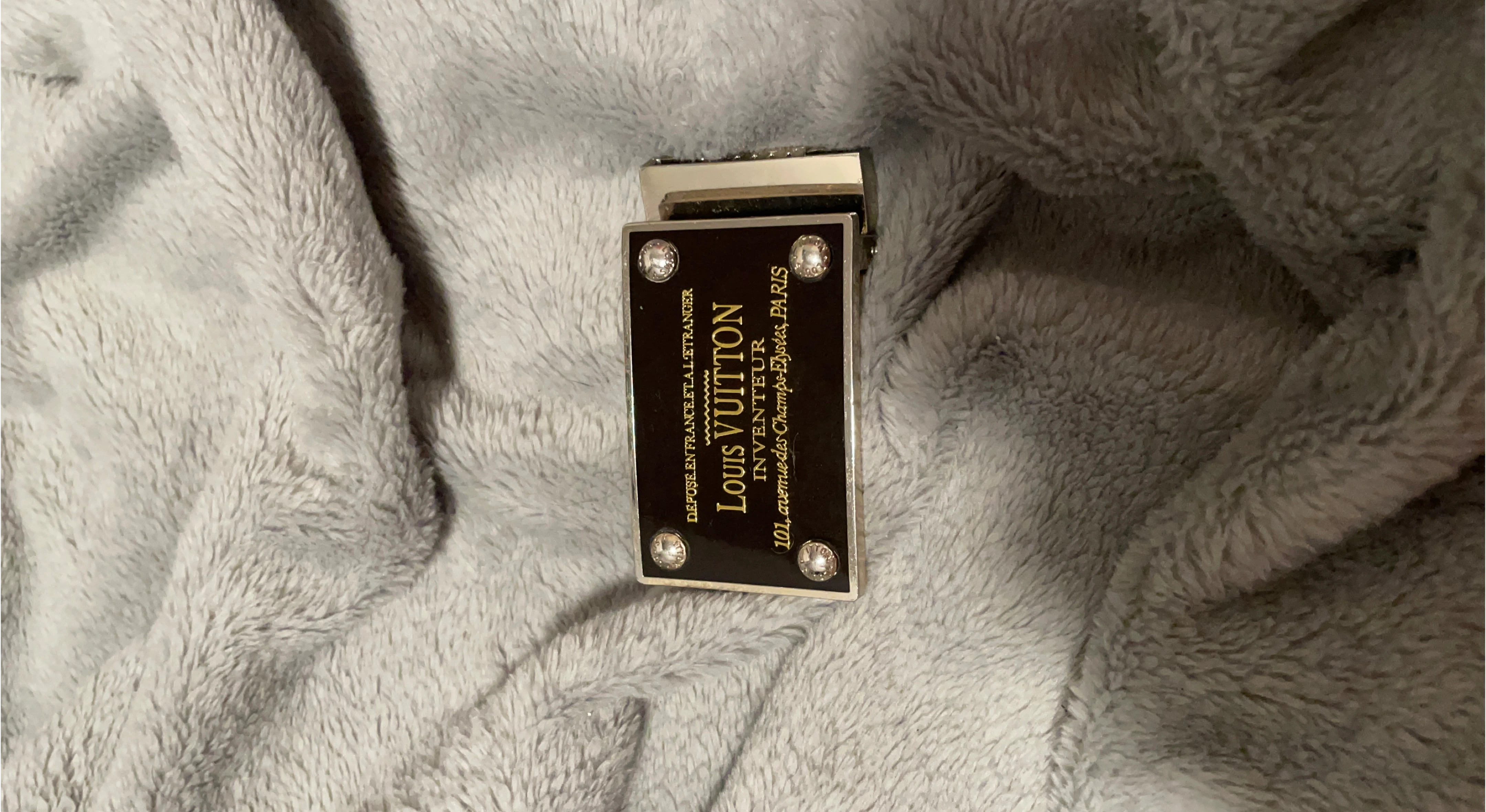 [REAL] Louis Vuitton Inventeur Buckle