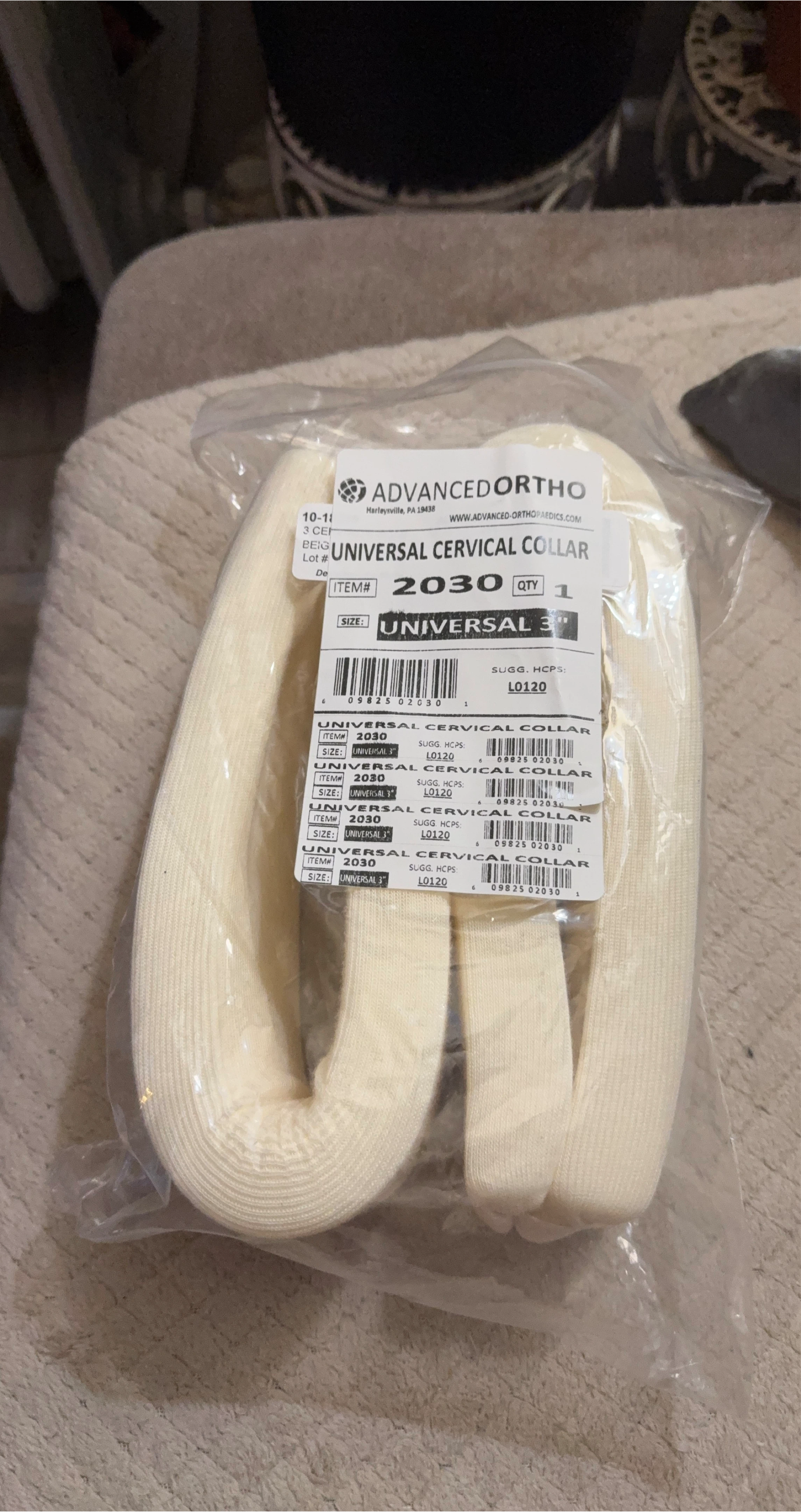 ADVANCED ORTHO Universal Cervical Collar - NEW